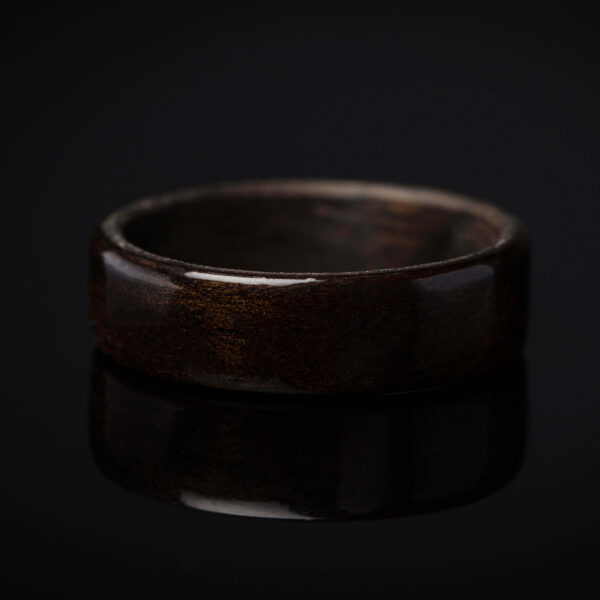 Walnut ring